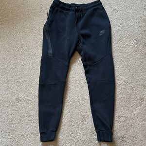 Nike Black Tech Fleece Joggers